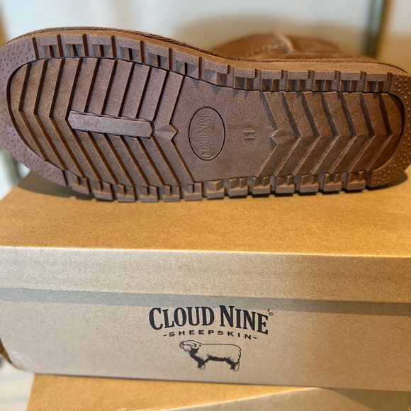 Chestnut Sheepskin Rugged Sole Boot - Picture 4 of 4